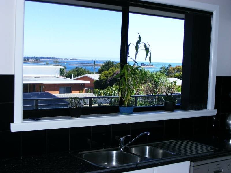 32 Lawrence Street, George Town TAS 7253