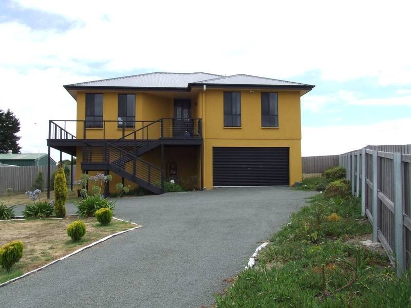 7 Hallem Street, George Town TAS 7253