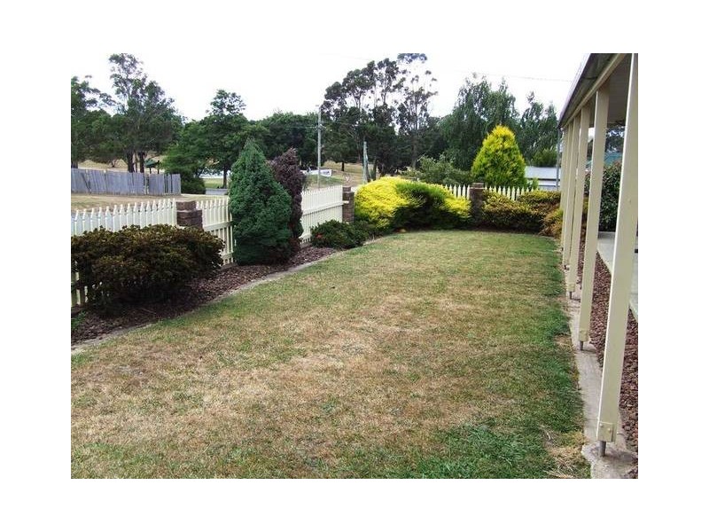 1 Bernard Street, Beaconsfield TAS 7270