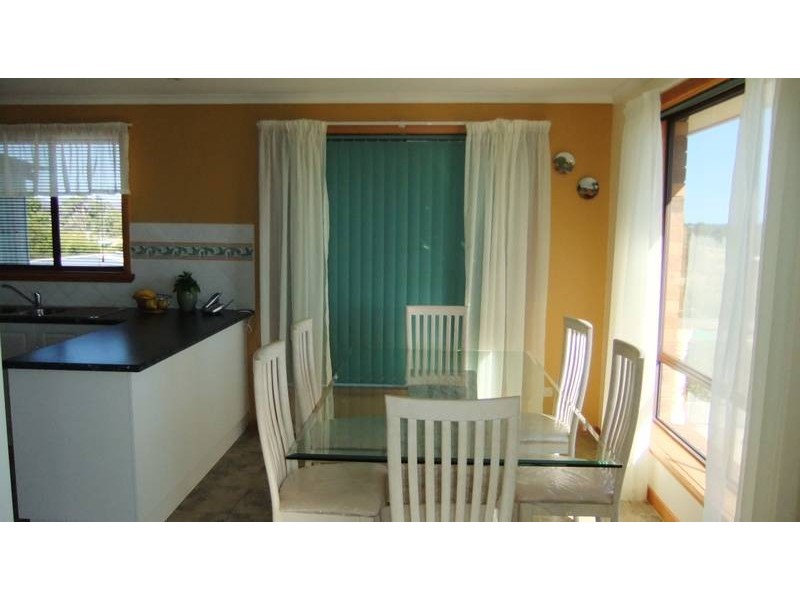 2 Ernest Street, Beauty Point TAS 7270