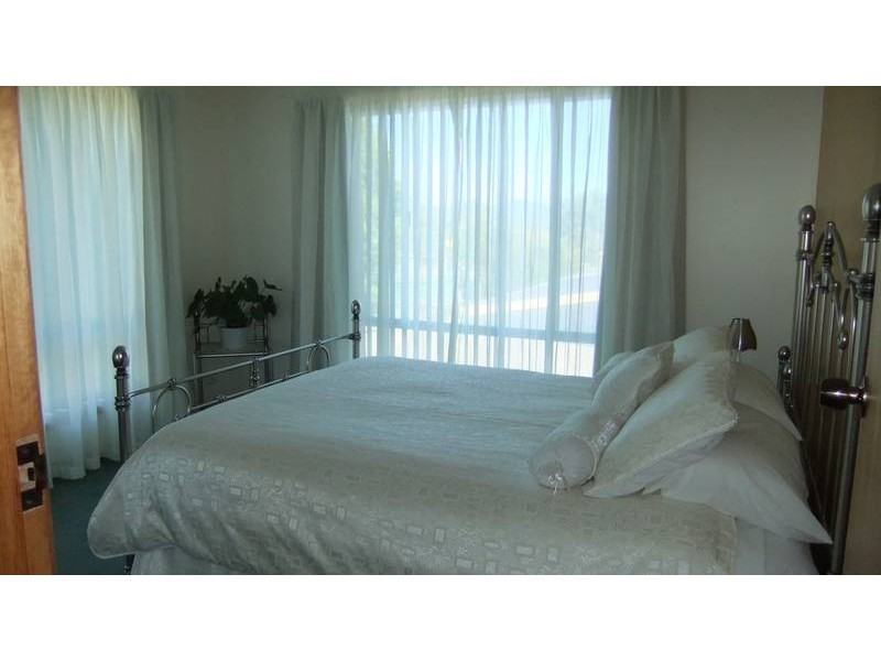 2 Ernest Street, Beauty Point TAS 7270