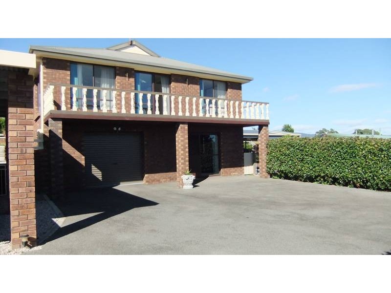 2 Ernest Street, Beauty Point TAS 7270