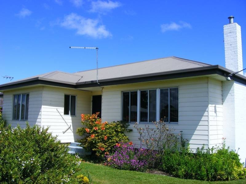 48 Main Road, George Town TAS 7253