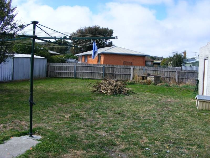 8 Brown Avenue, George Town TAS 7253