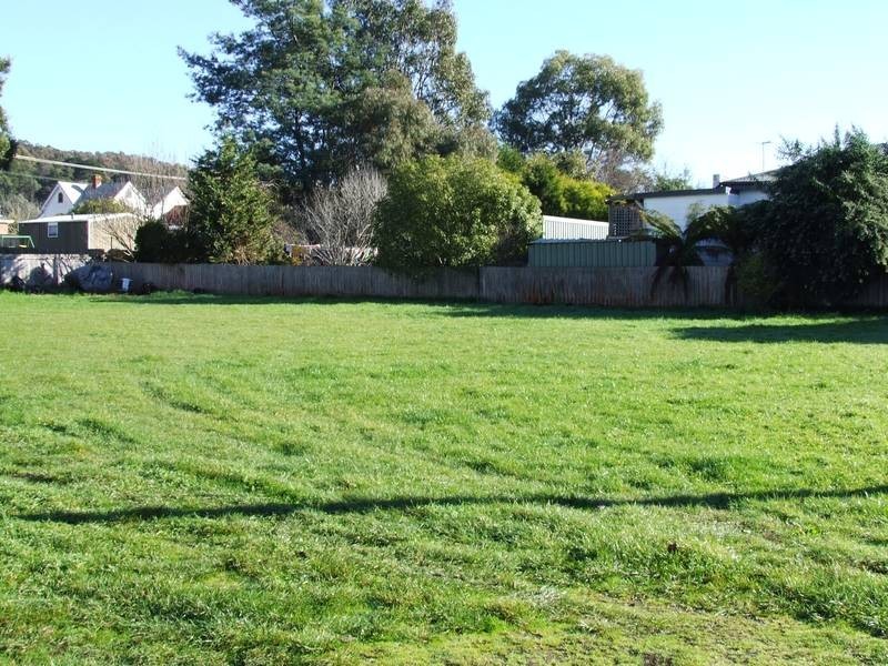 152 William Street East, Beaconsfield TAS 7270