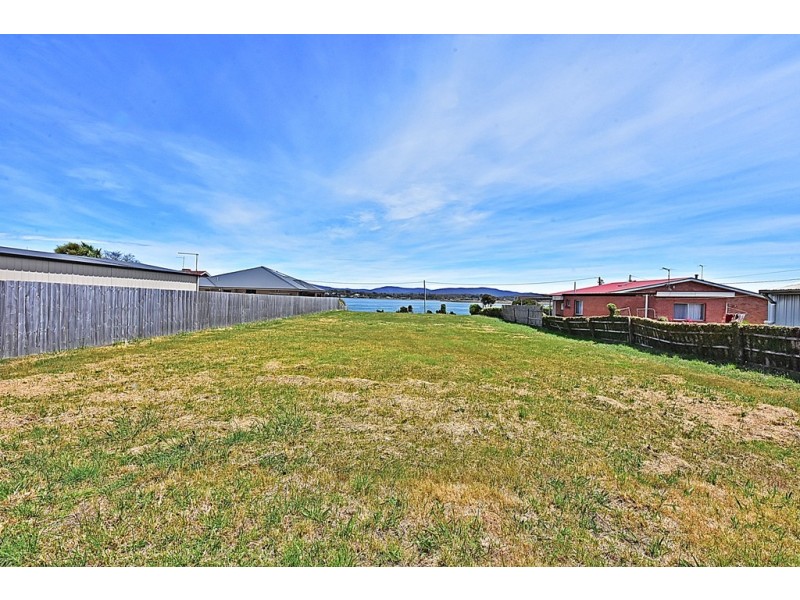 11 Esplanade South, George Town TAS 7253