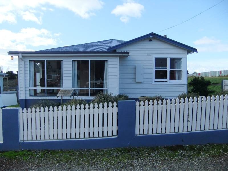 62 Weld Street, Beaconsfield TAS 7270