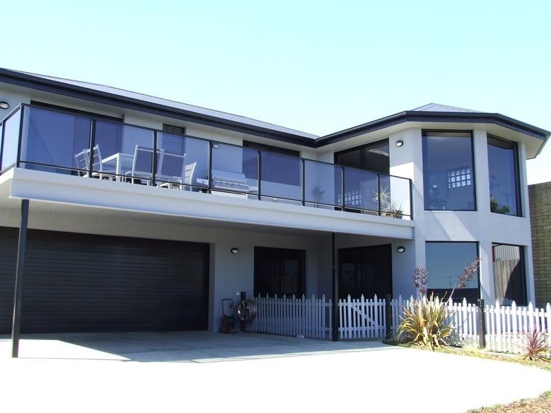 32 Lawrence Street, George Town TAS 7253