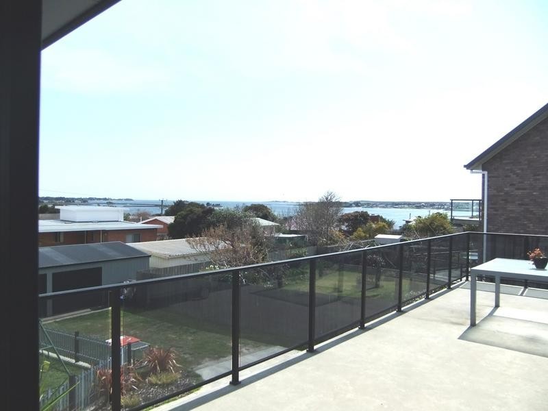 32 Lawrence Street, George Town TAS 7253