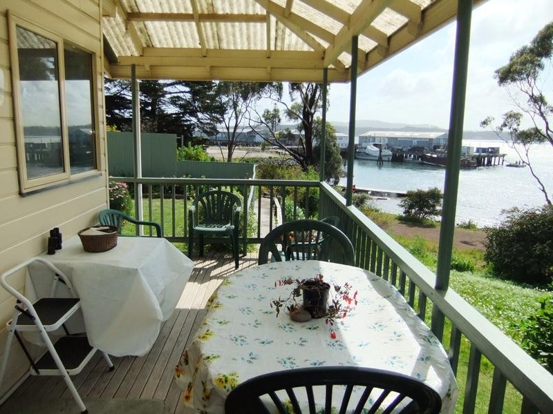 166 Flinders Street, Beauty Point TAS 7270