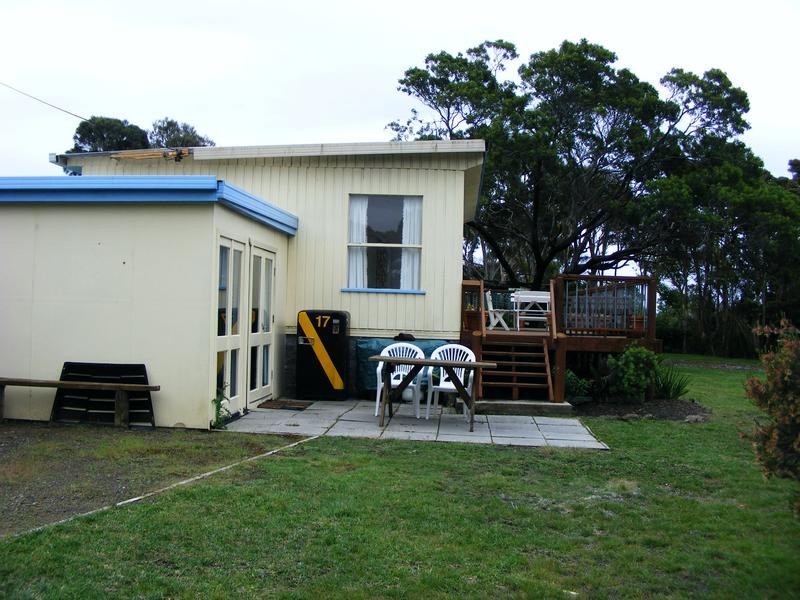17 Davies Street, Weymouth TAS 7252