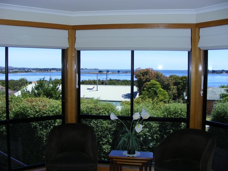 14 Lawrence Street, George Town TAS 7253