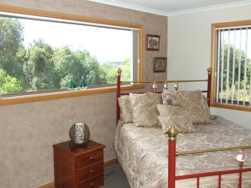 16 Bushhaven Drive, Lulworth TAS 7252