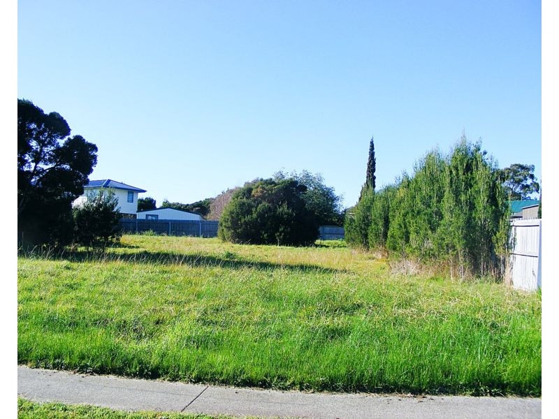 15 Reece Street, George Town TAS 7253