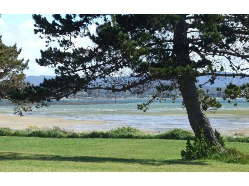 12 Low Head Road, George Town TAS 7253