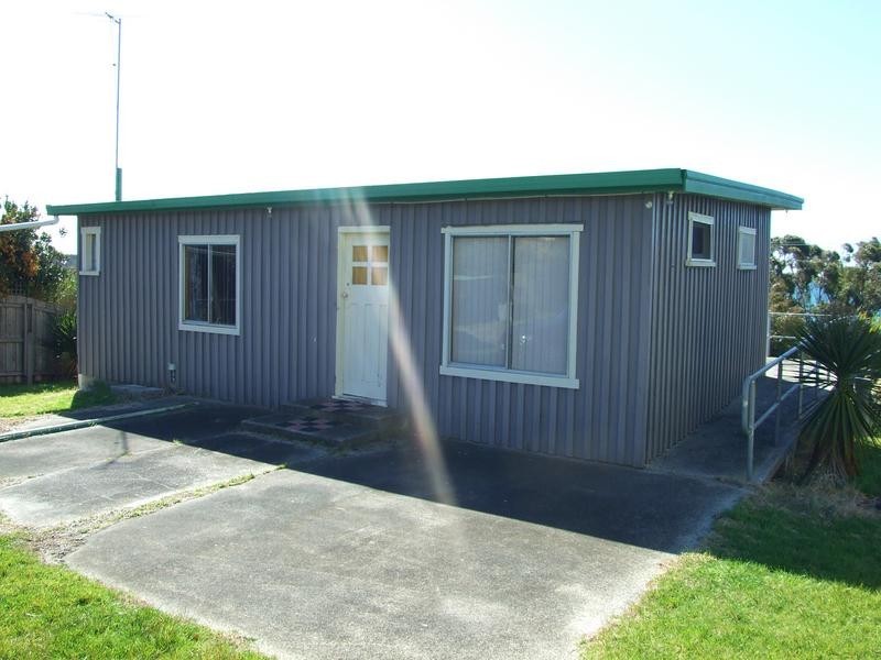 21 Hurst Street, Lulworth TAS 7252