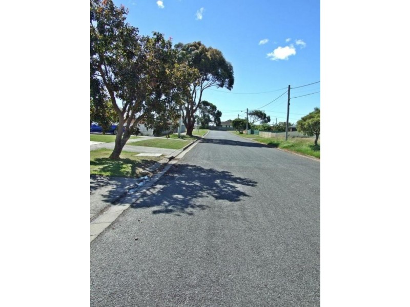 8 Burnett Street, George Town TAS 7253