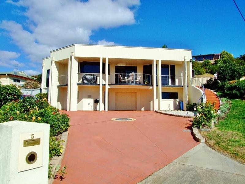 5 Mary Street, Bridport TAS 7262