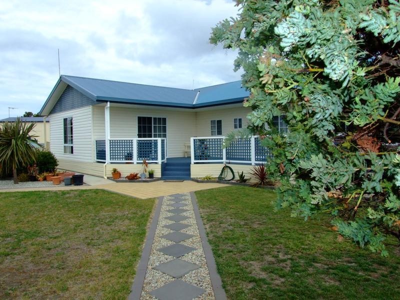 6 Seascape Drive, Lulworth TAS 7252