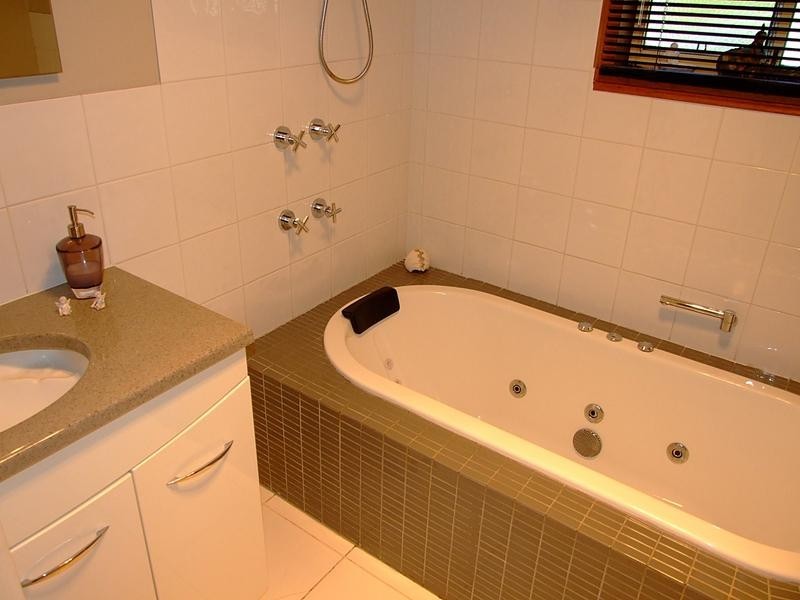 22 Hazelwood Parade, Ravenswood TAS 7250