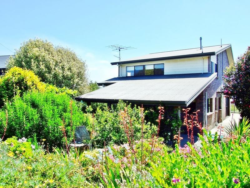 30 Lawrence Street, George Town TAS 7253