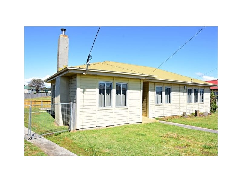 18 Paterson Crescent, George Town TAS 7253