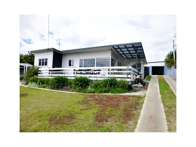46 Beach Crescent, Greens Beach TAS 7270