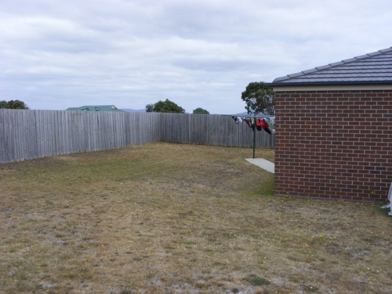 8 Axton Close, George Town TAS 7253
