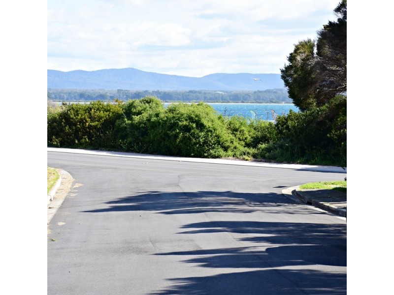 2 William Parish Drive, Low Head TAS 7253