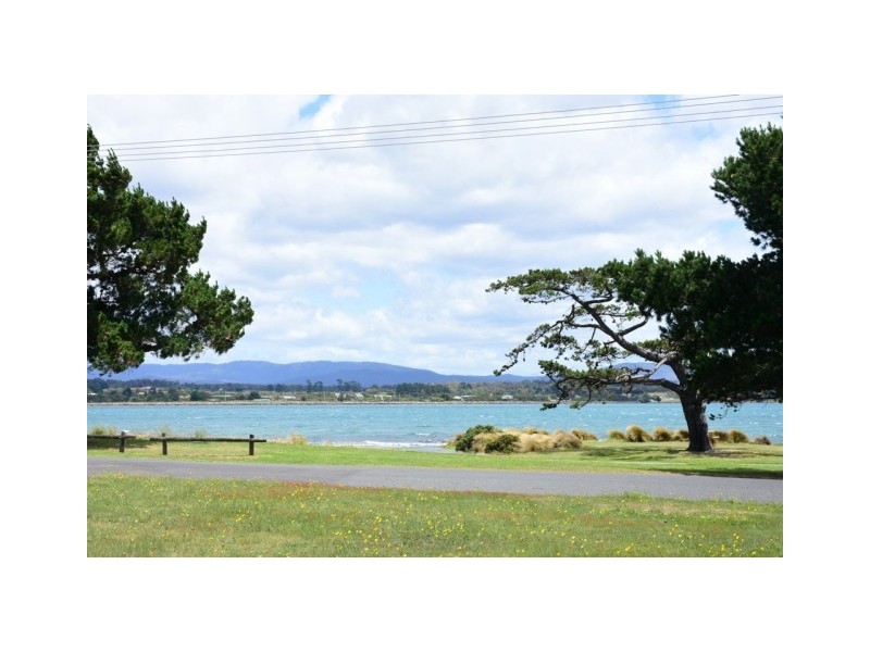 26 Esplanade North, George Town TAS 7253