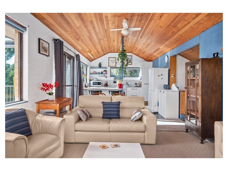 71 Beach Crescent, Greens Beach TAS 7270