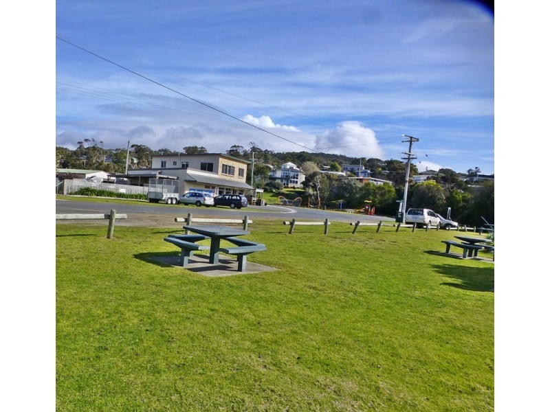 71 Beach Crescent, Greens Beach TAS 7270