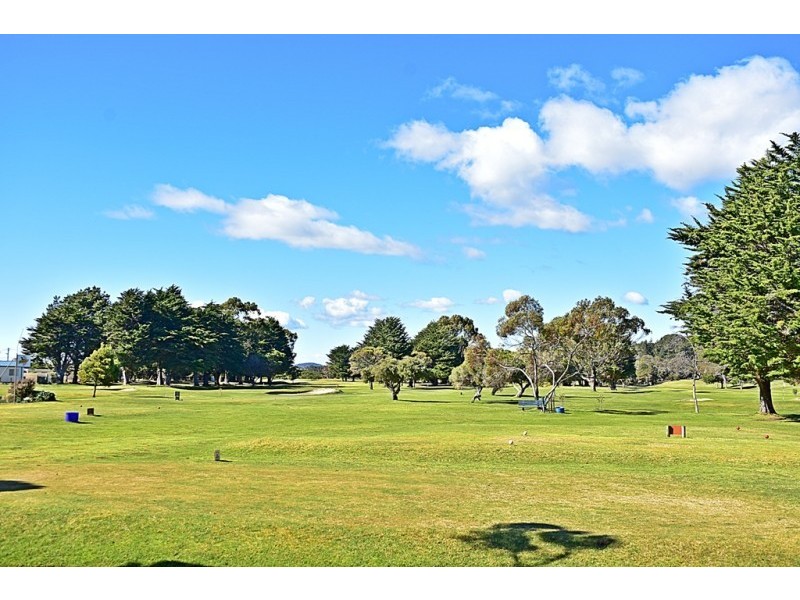 71 Beach Crescent, Greens Beach TAS 7270