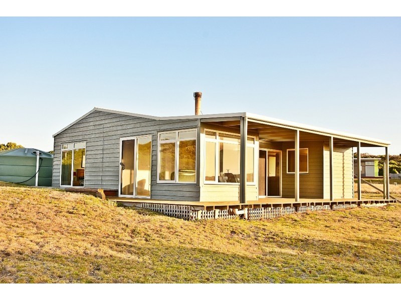 11 Mariner Court, Low Head TAS 7253