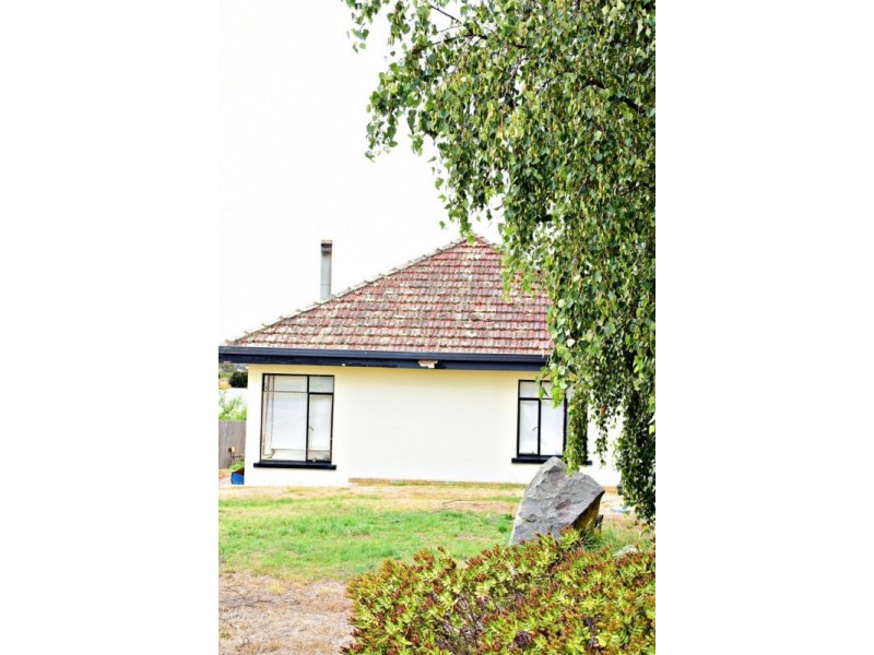 100 Agnes Street, George Town TAS 7253