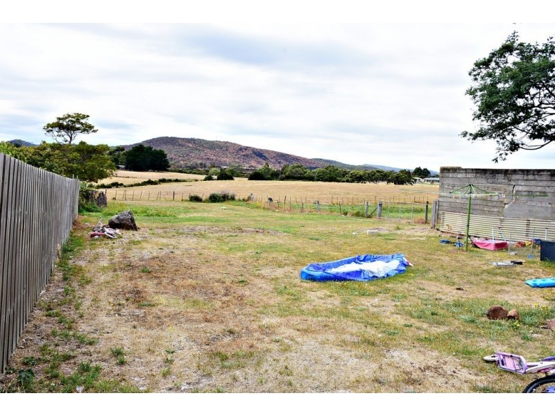 100 Agnes Street, George Town TAS 7253