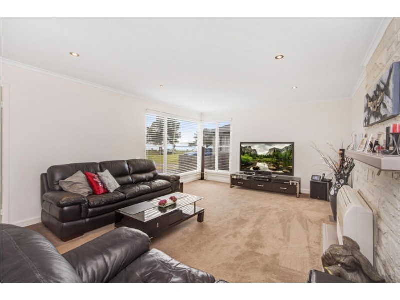 24 Esplanade North, George Town TAS 7253