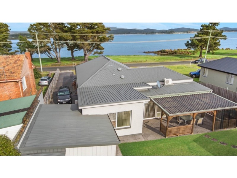 24 Esplanade North, George Town TAS 7253