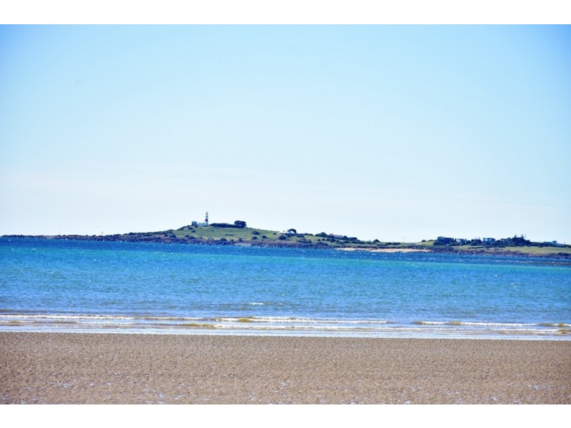 2 Top Road, Greens Beach TAS 7270