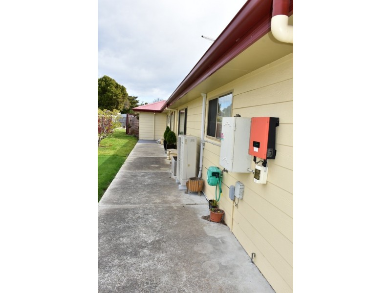 5 Warburton Road, George Town TAS 7253