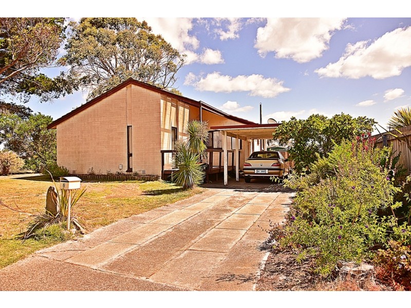 6 Richards Avenue, George Town TAS 7253