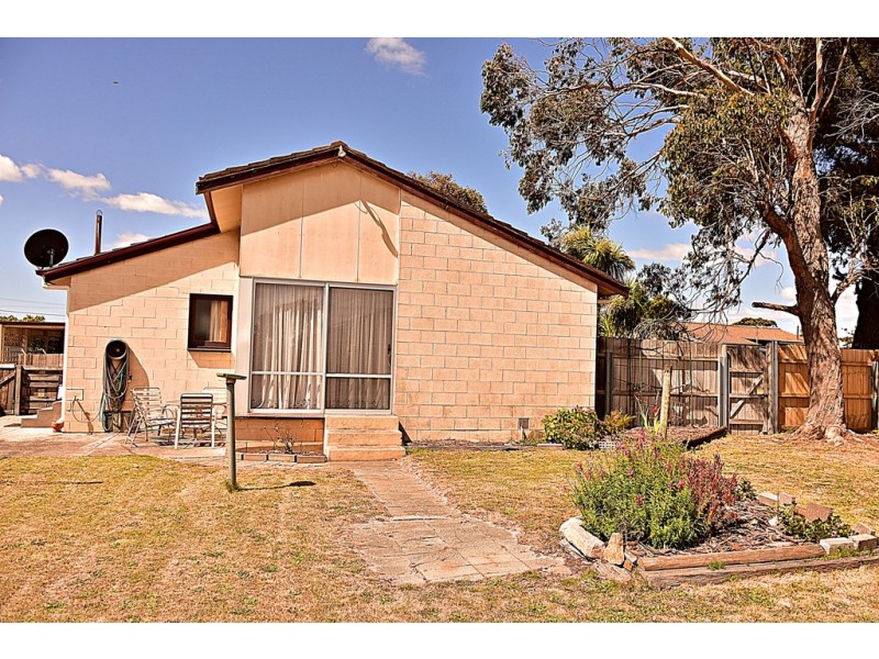 6 Richards Avenue, George Town TAS 7253