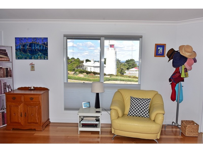 3 The Leads, Low Head TAS 7253