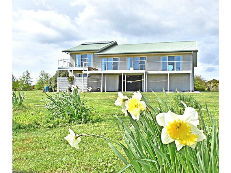 359 Clarence Point Road, Clarence Point TAS 7270