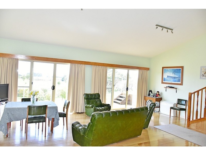 359 Clarence Point Road, Clarence Point TAS 7270