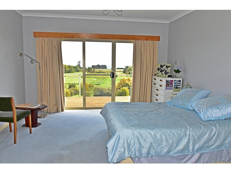 359 Clarence Point Road, Clarence Point TAS 7270