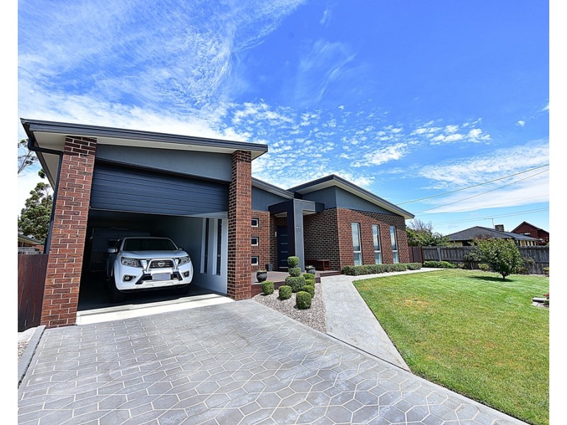 11 Lawrence Street, George Town TAS 7253
