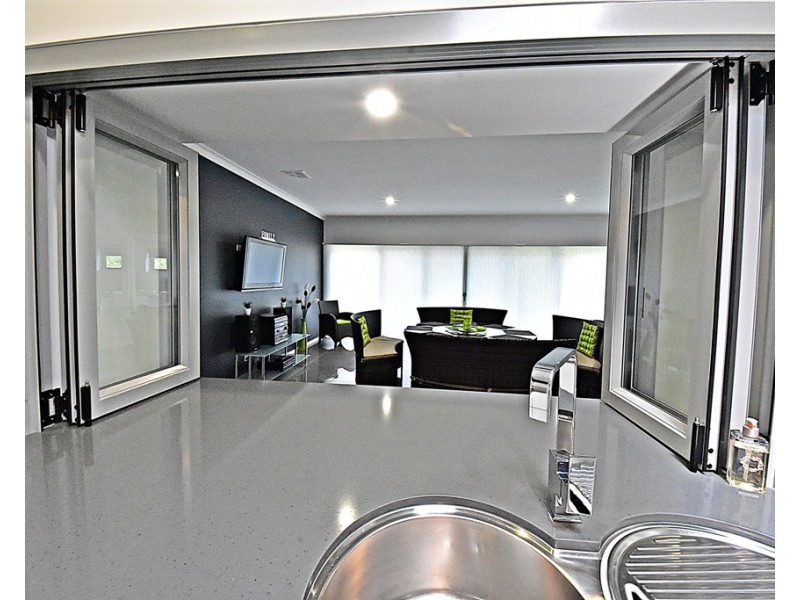 11 Lawrence Street, George Town TAS 7253
