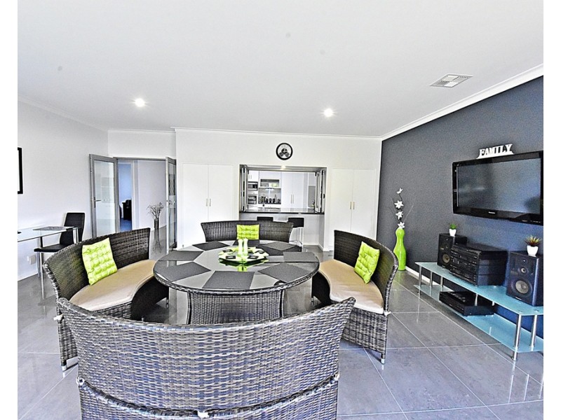 11 Lawrence Street, George Town TAS 7253