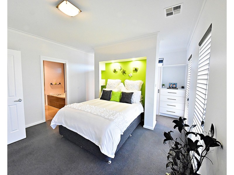 11 Lawrence Street, George Town TAS 7253